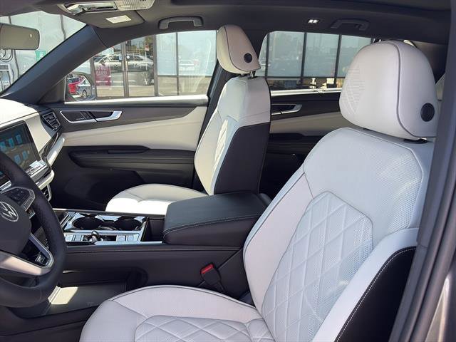 New 2025 Volkswagen Atlas Cross Sport SEL Premium R-Line image 15