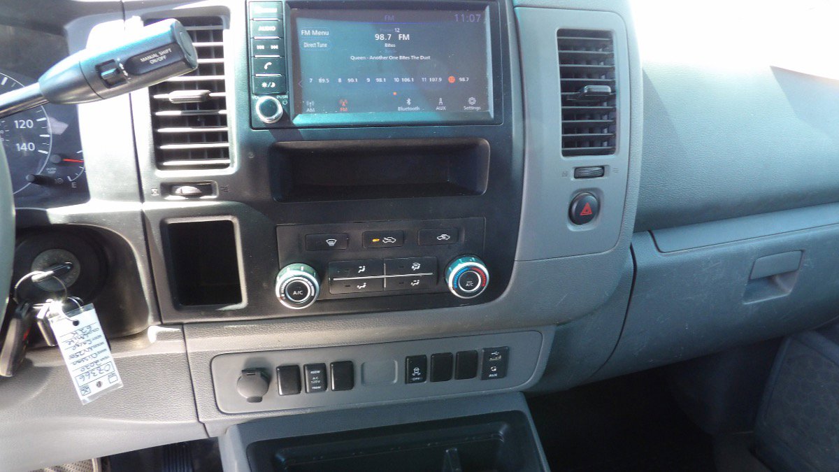 Used 2020 Nissan NV 2500 SV RWD image 13