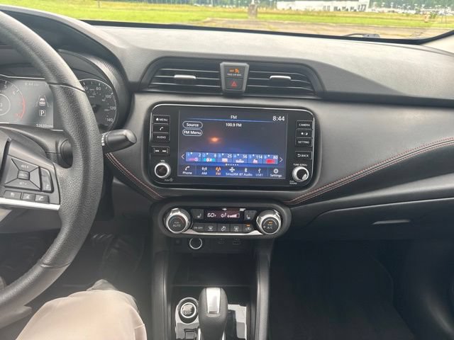 Used 2024 Nissan Versa SR FWD image 19