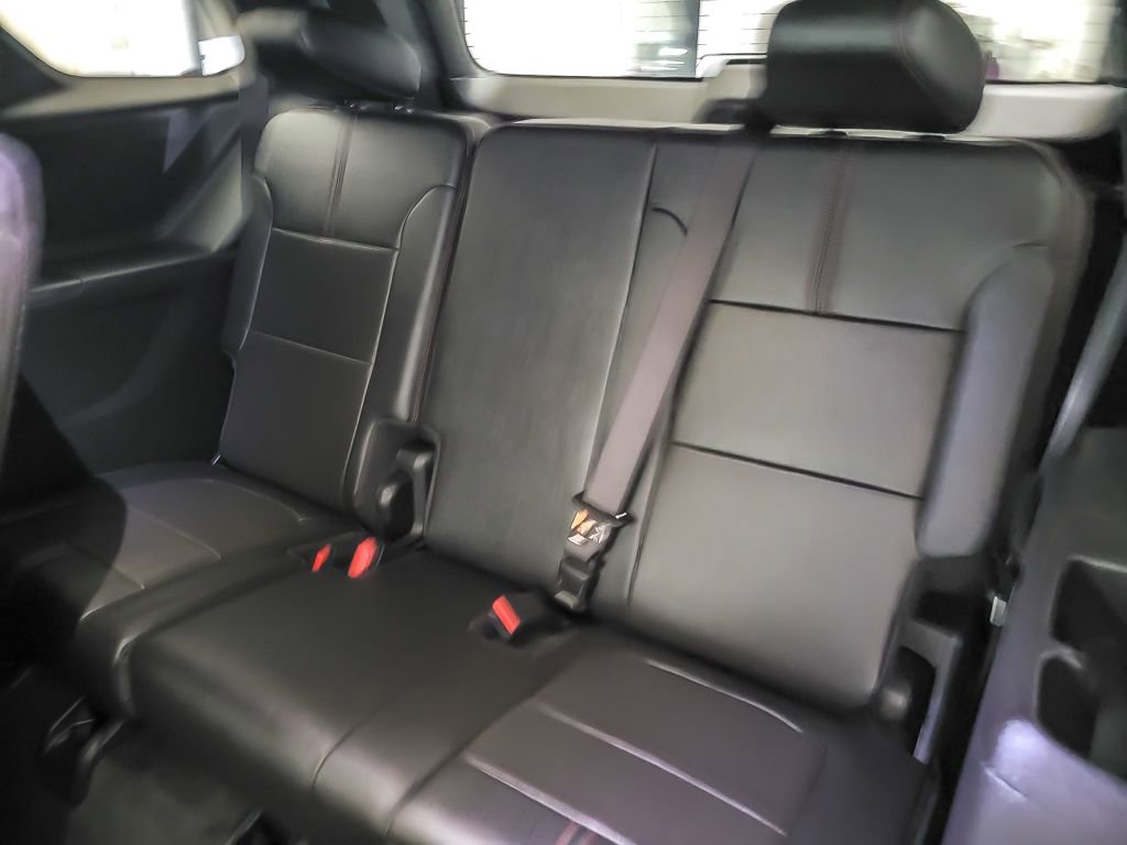 Certified 2023 Chevrolet Traverse RS image 12