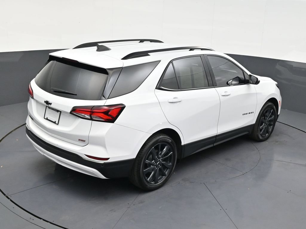 Used 2023 Chevrolet Equinox RS FWD image 17