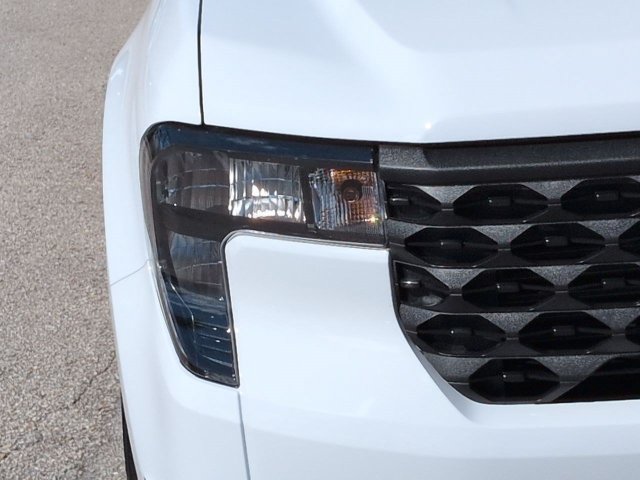 New 2026 Ford Maverick XLT w/ 4K Tow Package AWD/4WD image 10