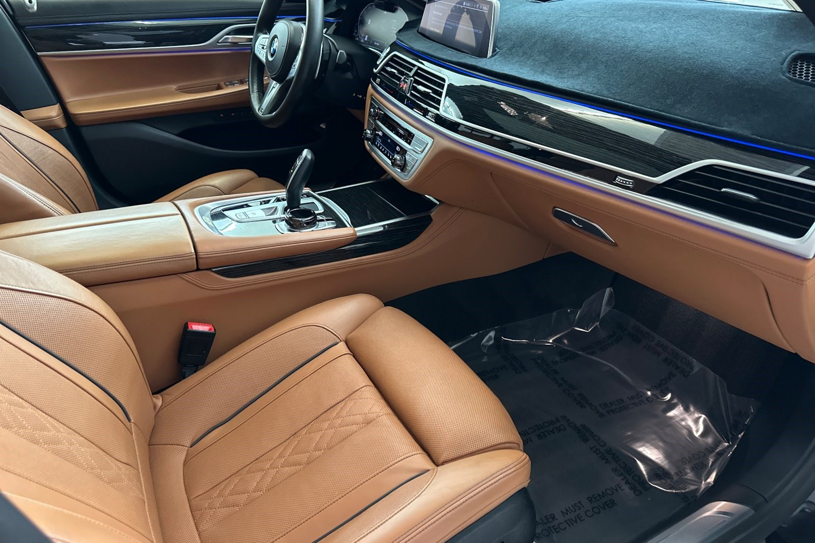 Used 2020 BMW 750i xDrive w/ Executive Package AWD/4WD image 28