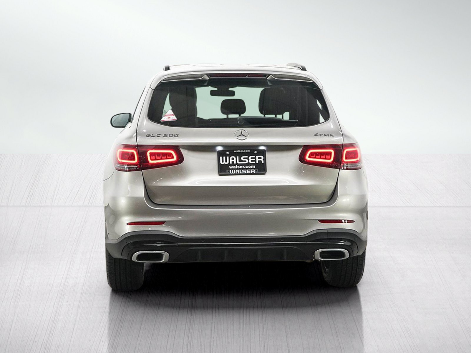 Used 2021 Mercedes-Benz GLC 300 4MATIC image 4