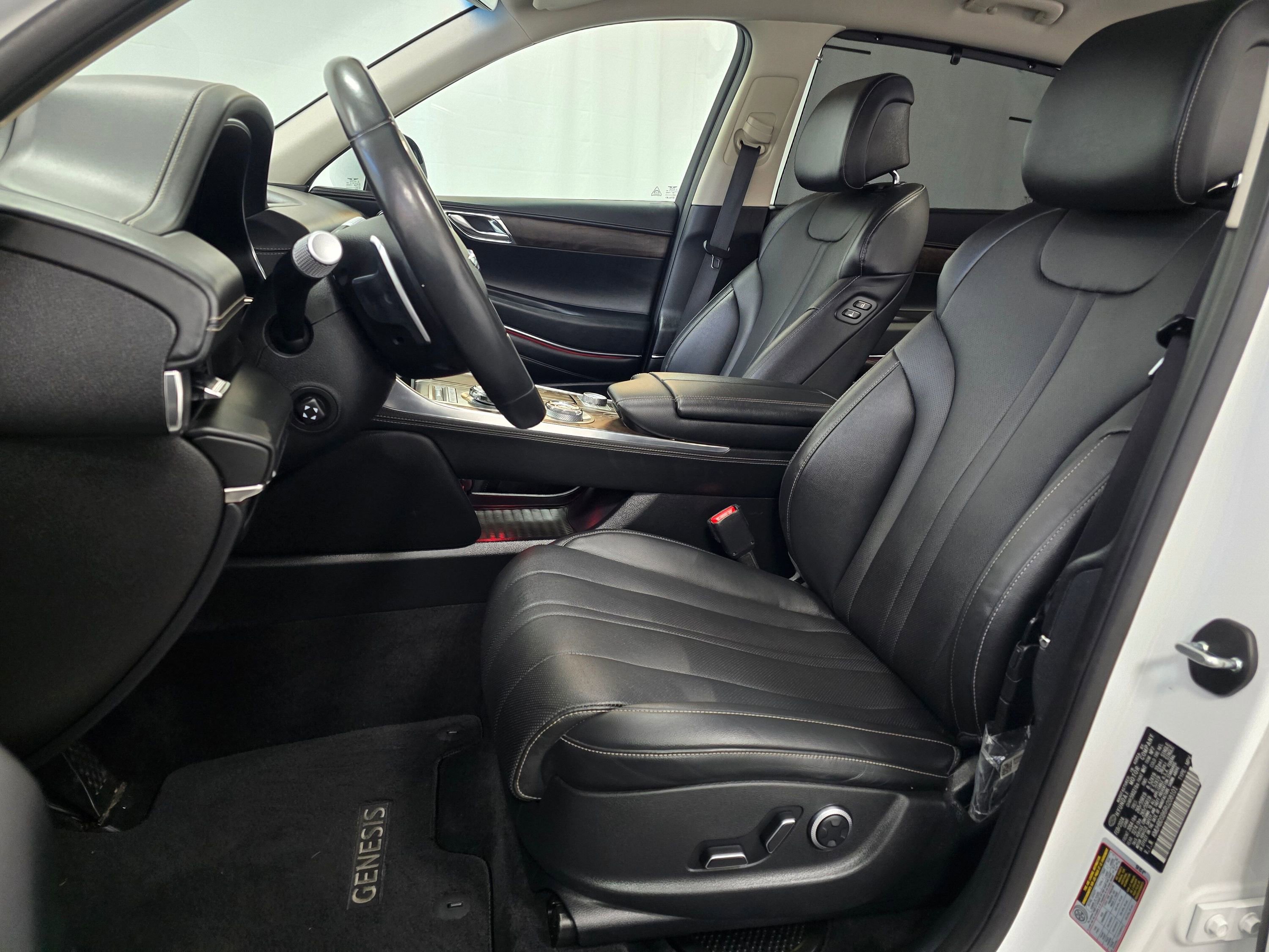 Used 2024 Genesis GV80 2.5T image 13