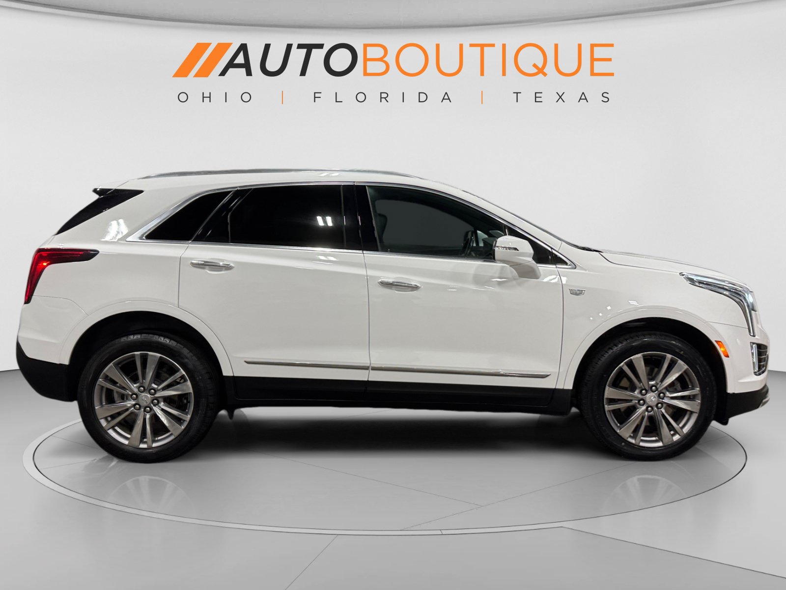Used 2024 Cadillac XT5 Premium Luxury FWD image 6