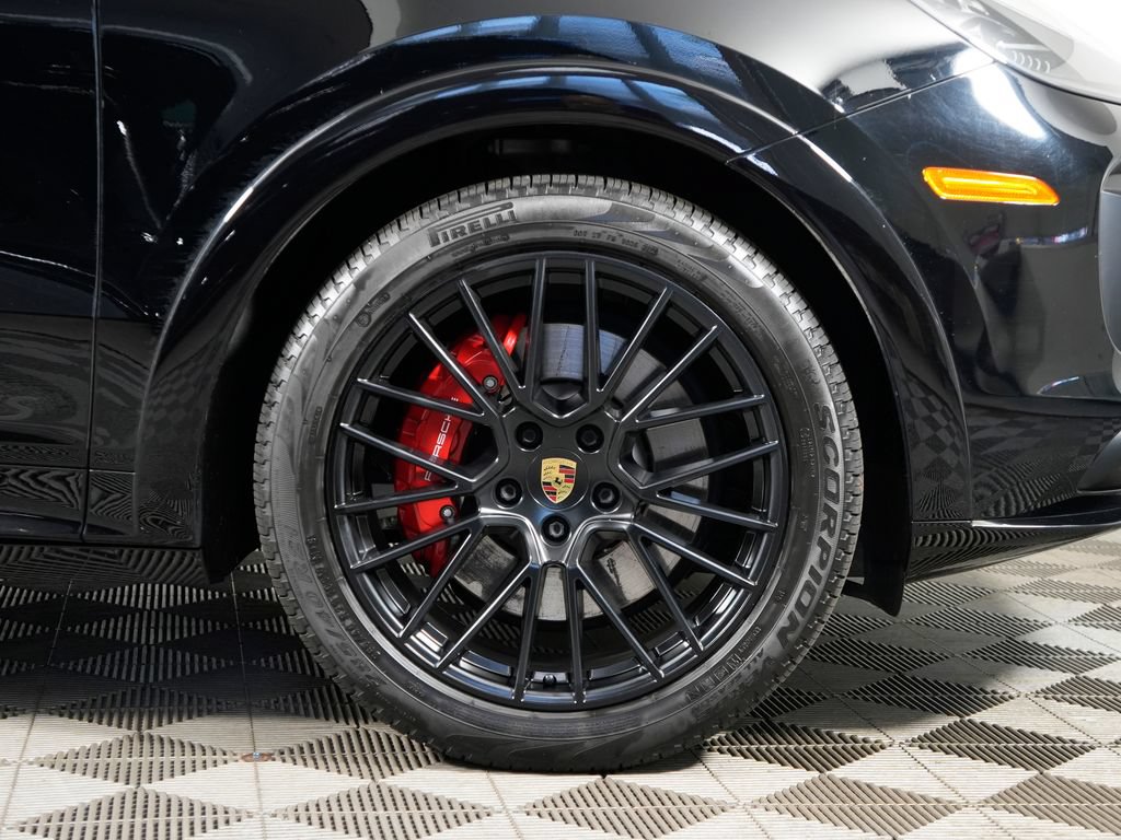Certified 2021 Porsche Cayenne GTS AWD/4WD image 16