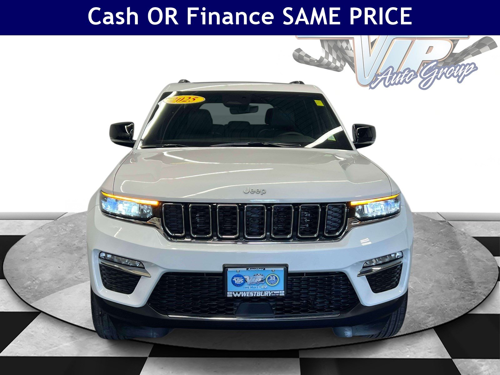 Used 2025 Jeep Grand Cherokee Limited w/ MOPAR Finishing Package AWD/4WD image 5