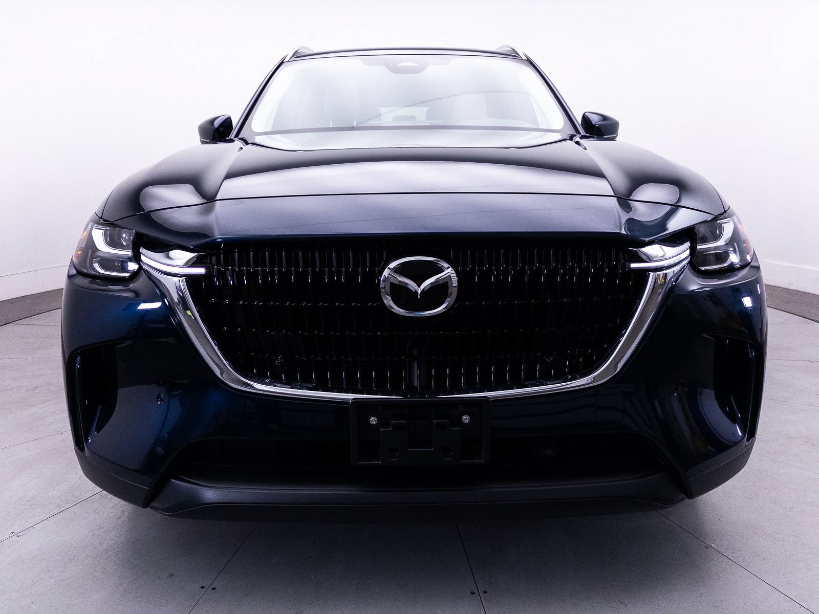 Used 2025 MAZDA CX-90 Plug-In Hybrid w/ Preferred AWD/4WD image 13