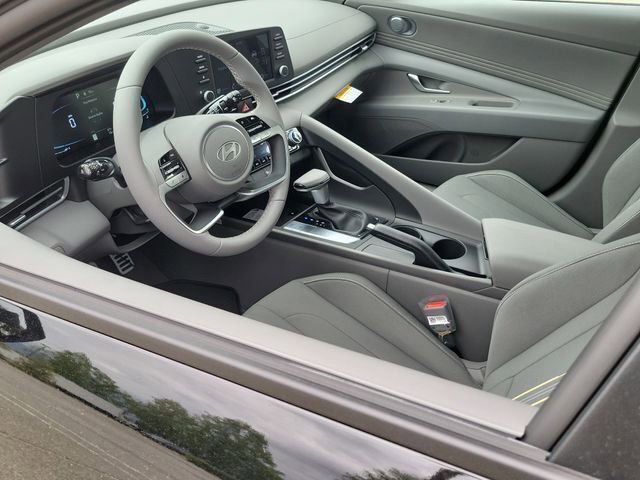 New 2026 Hyundai Elantra Sport FWD image 2
