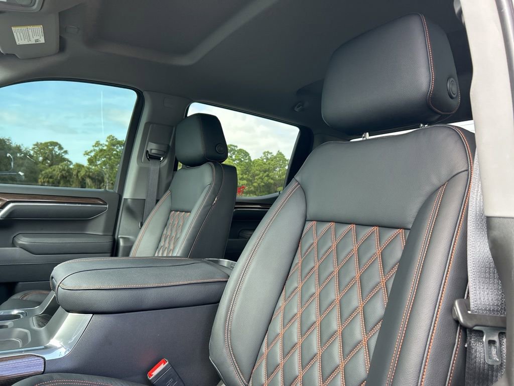 Used 2025 Chevrolet Silverado 1500 LT Trail Boss AWD/4WD image 53