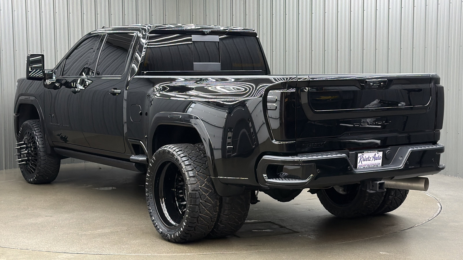 Used 2025 GMC Sierra 3500 Denali Ultimate AWD/4WD image 3