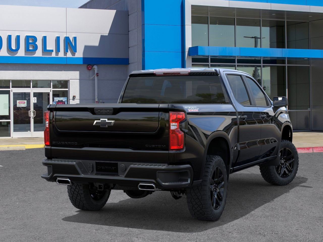 New 2026 Chevrolet Silverado 1500 Custom Trail Boss w/ LPO, Dark Essentials Package AWD/4WD image 5