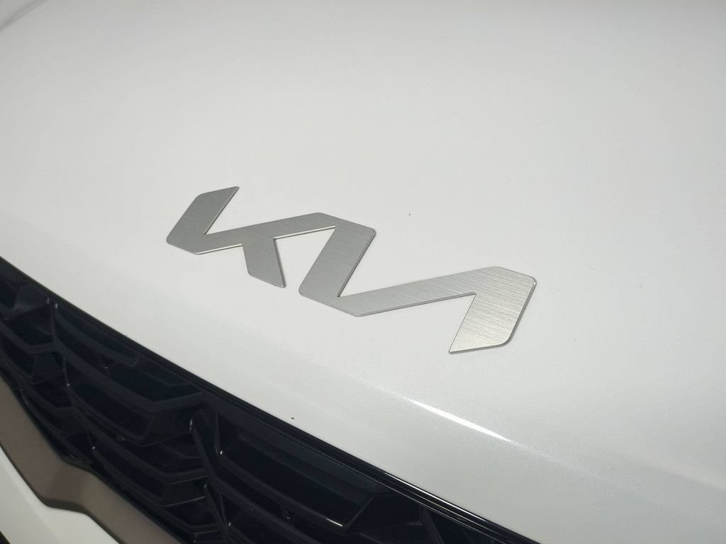 Used 2024 Kia Sorento S AWD/4WD image 13