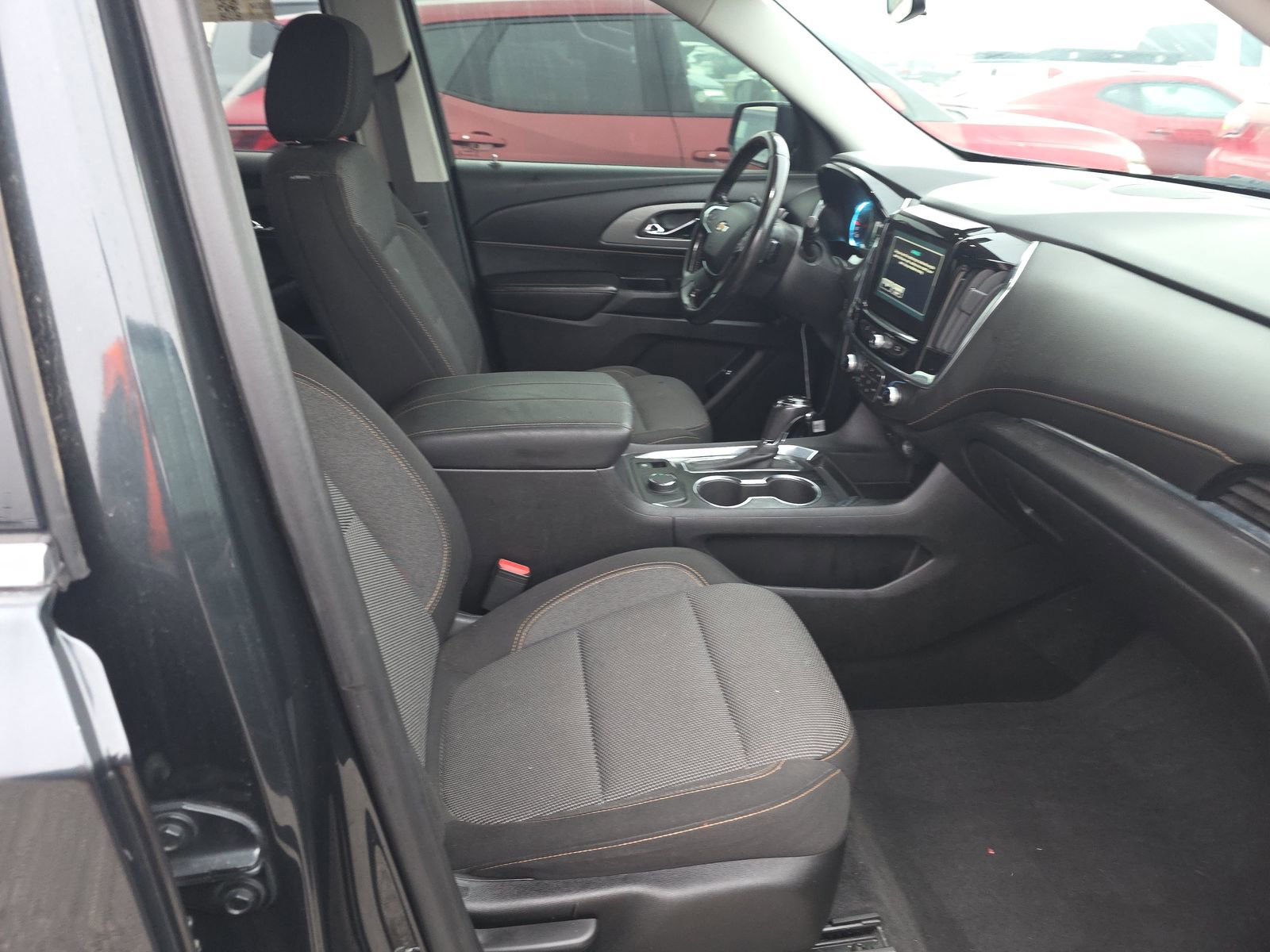 Used 2019 Chevrolet Traverse LT FWD image 13