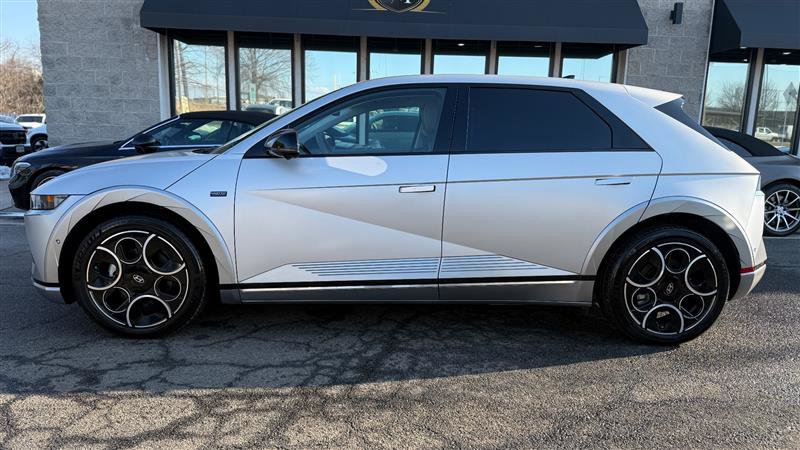 Used 2024 Hyundai Ioniq 5 Limited image 2
