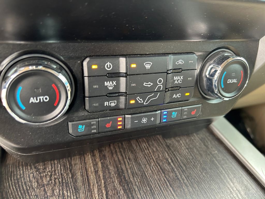 Used 2020 Ford F250 Lariat w/ Lariat Ultimate Package AWD/4WD image 33