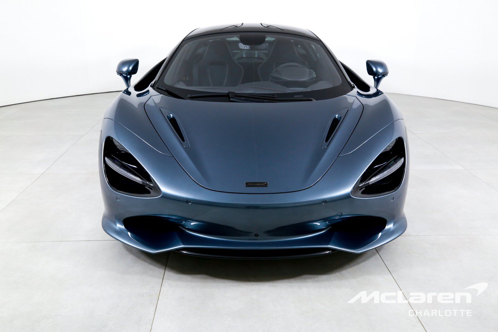 Used 2025 McLaren 750S RWD image 4