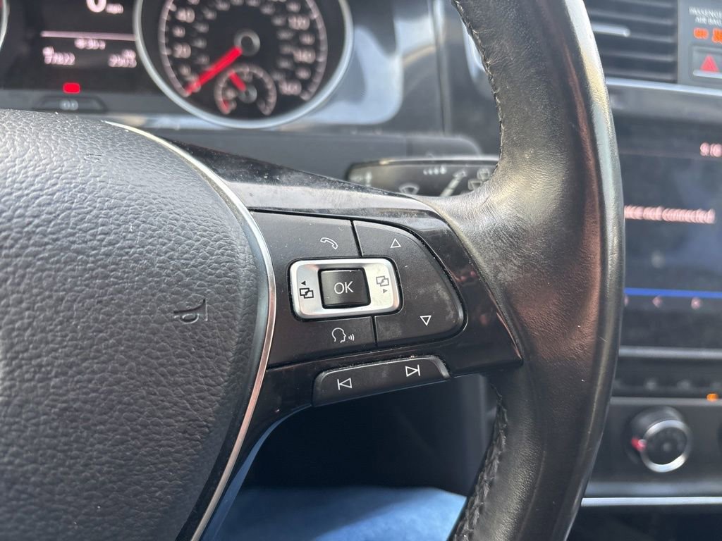 Used 2018 Volkswagen Golf SE image 23