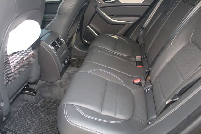 New 2026 Jaguar F-PACE R-Dynamic S image 5