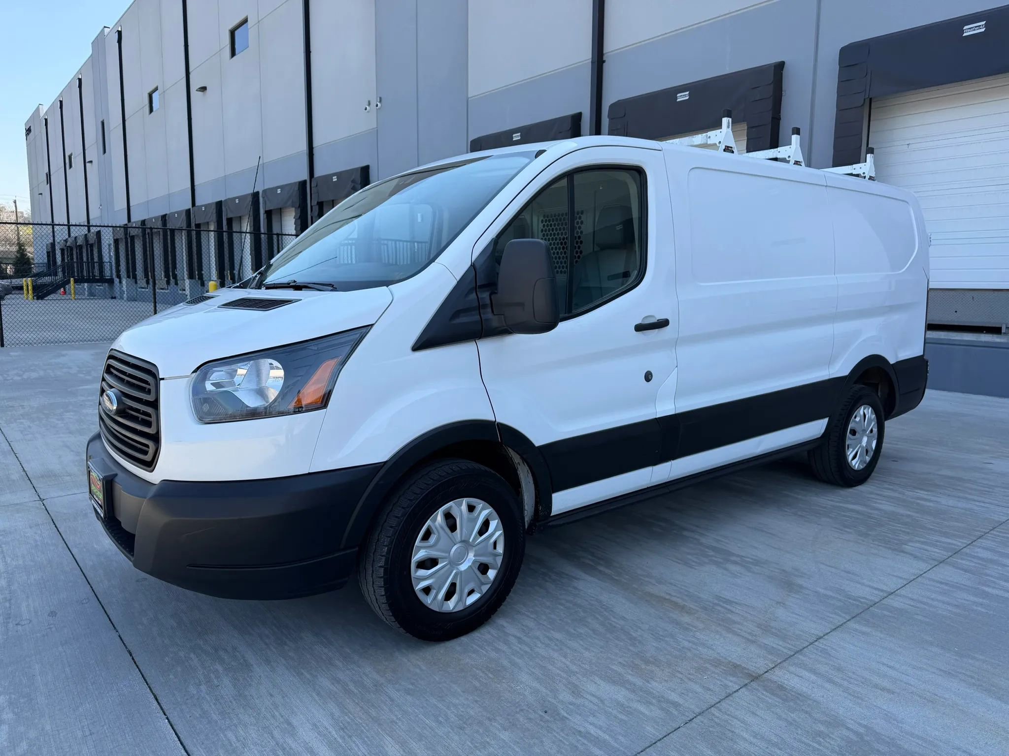 Used 2019 Ford Transit 150 130 Low Roof RWD image 2