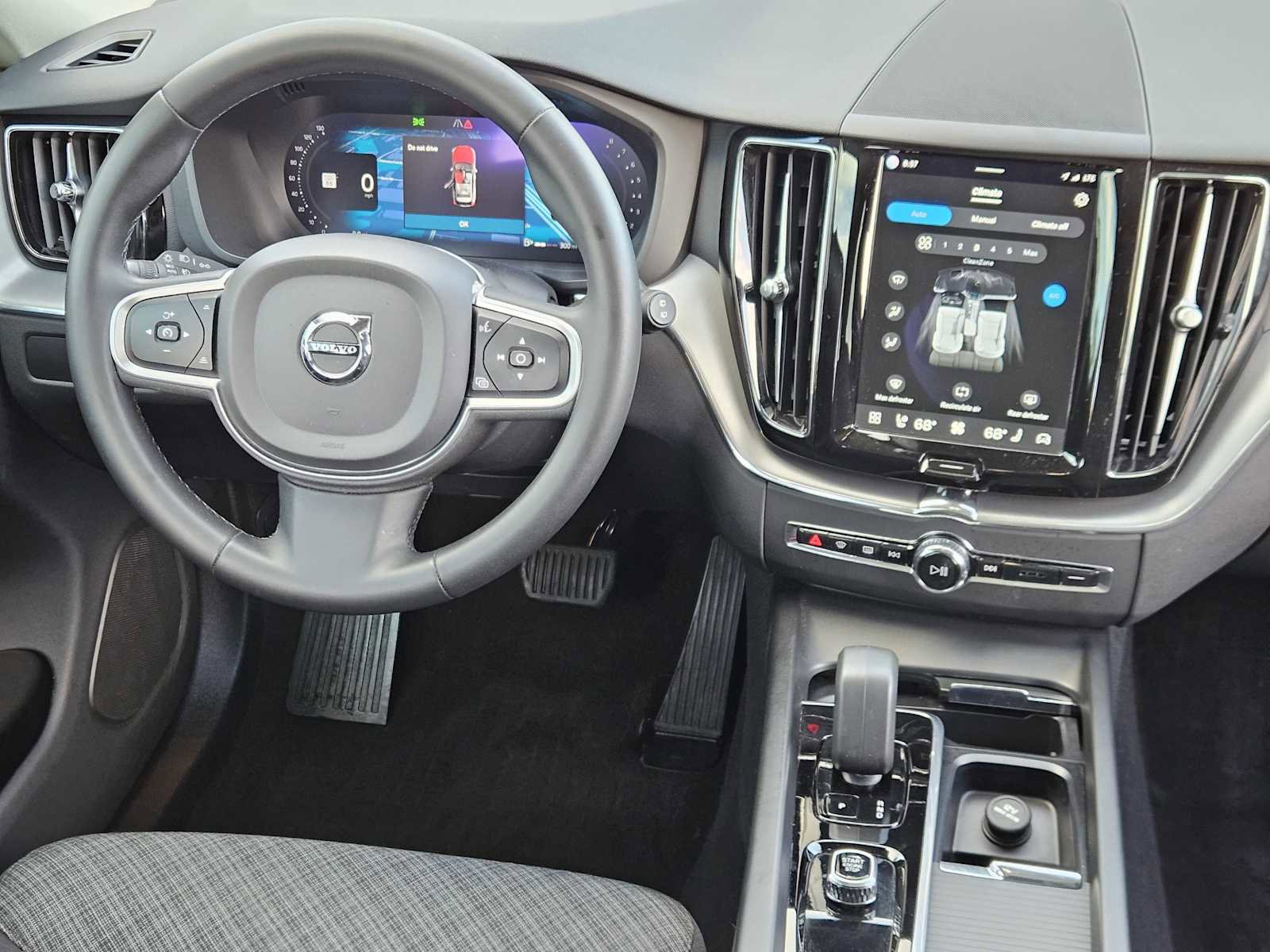 Used 2023 Volvo XC60 B5 Core w/ Climate Package image 26