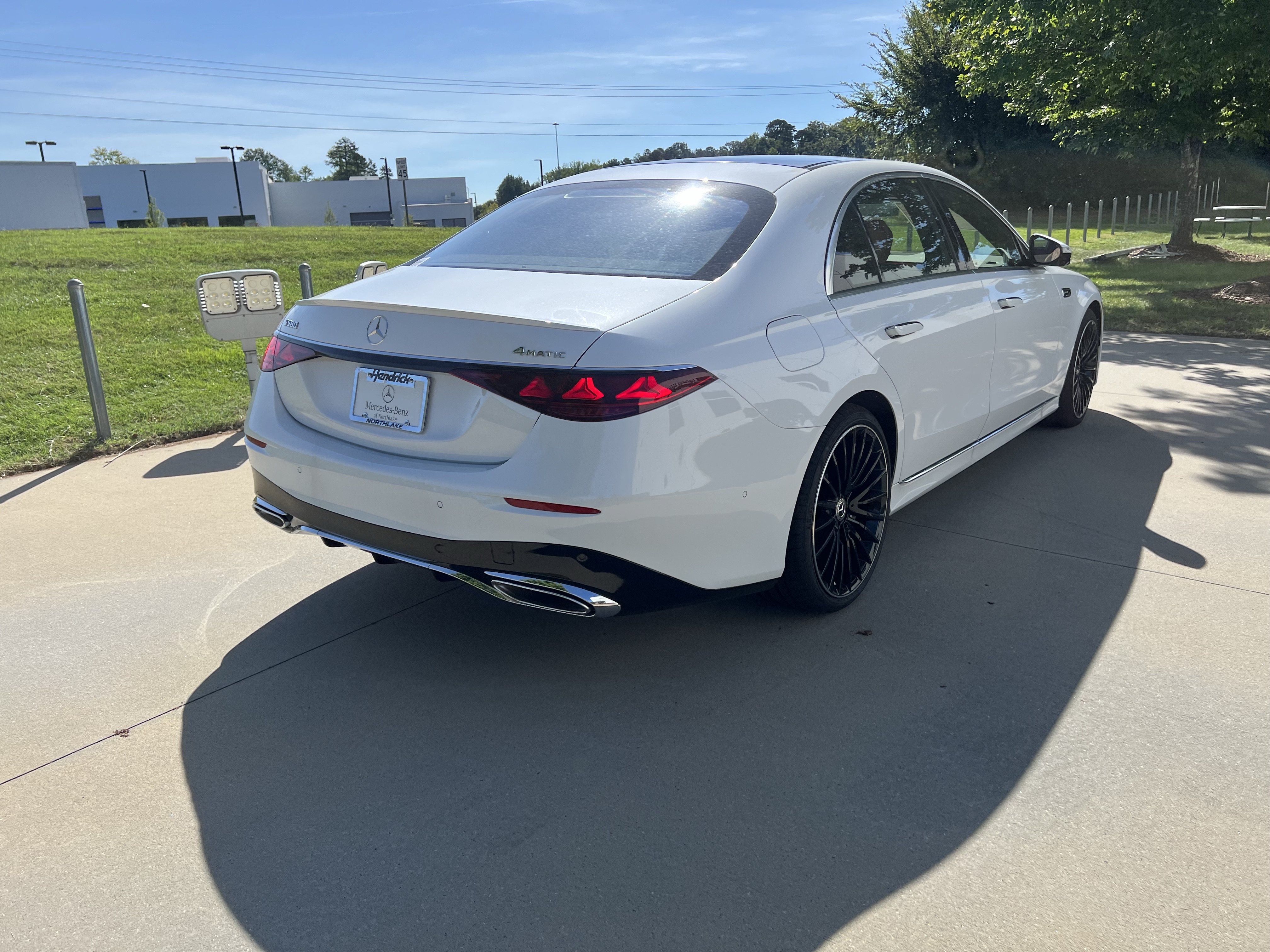 New 2027 Mercedes-Benz S 580 4MATIC Sedan image 9