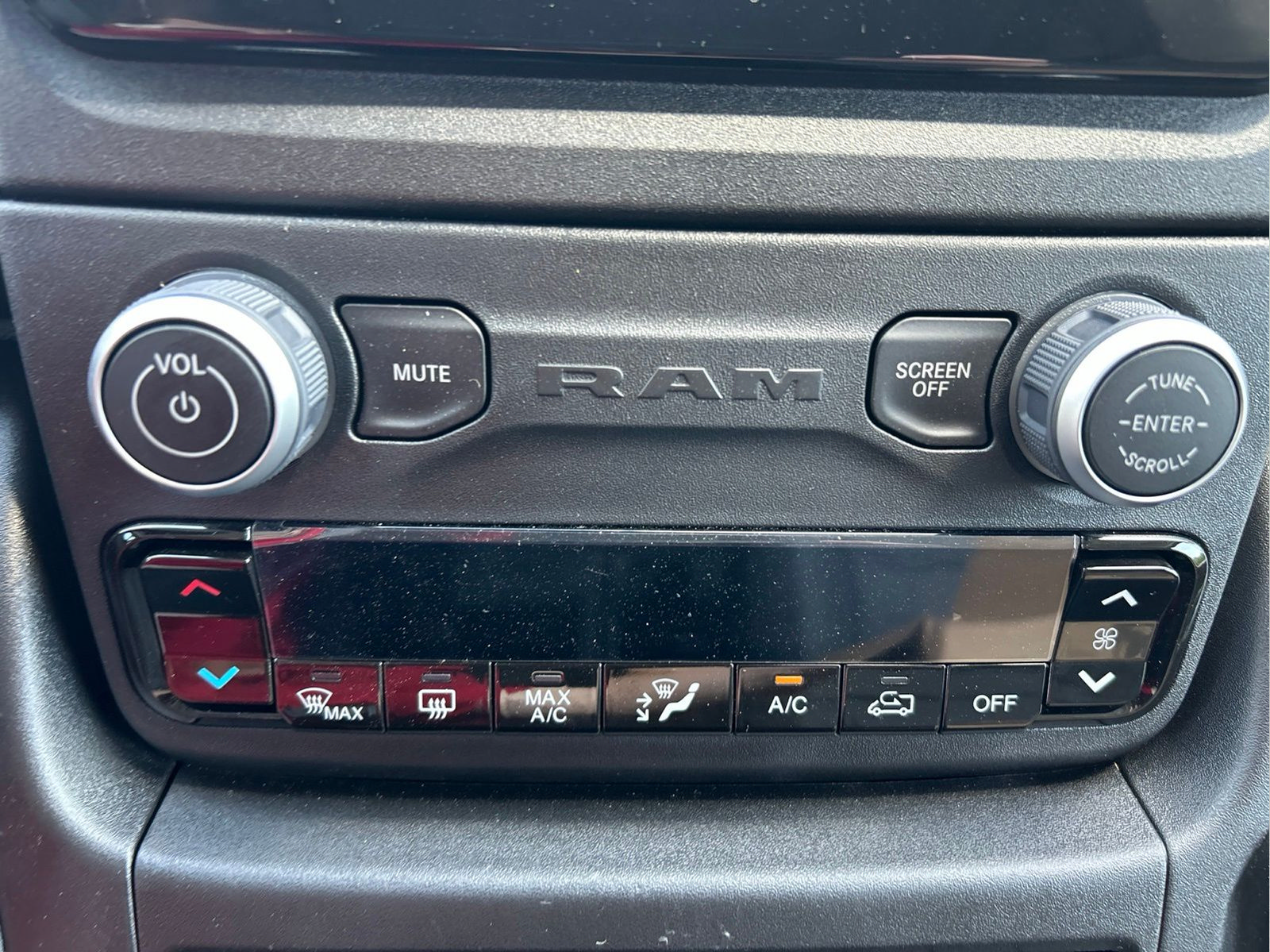 New 2026 RAM ProMaster 2500 w/ Advanced Safety Group FWD image 22
