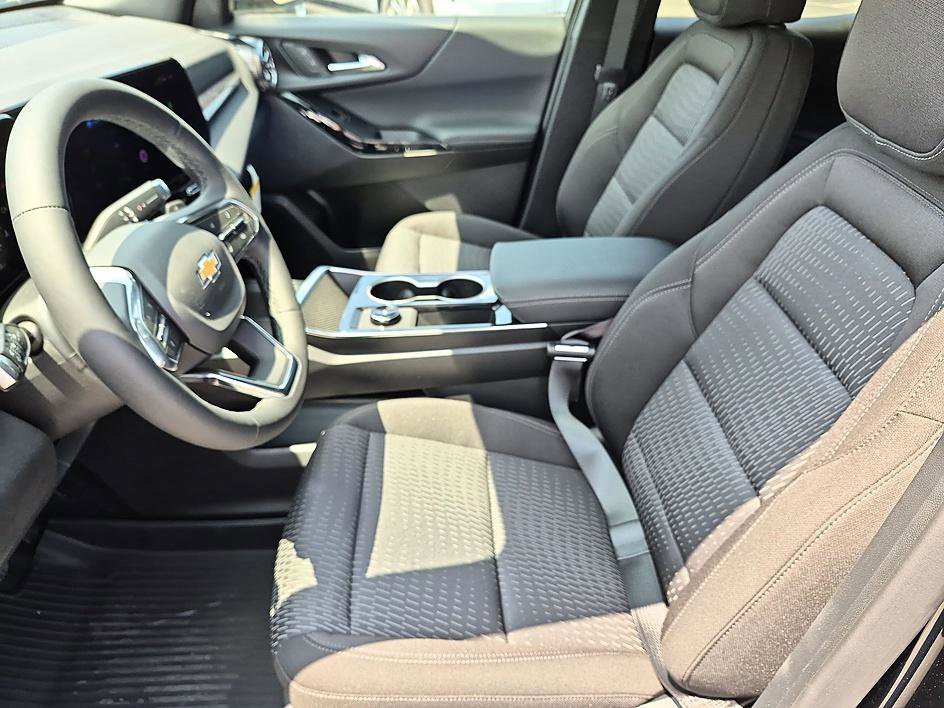 New 2026 Chevrolet Equinox LT FWD image 15