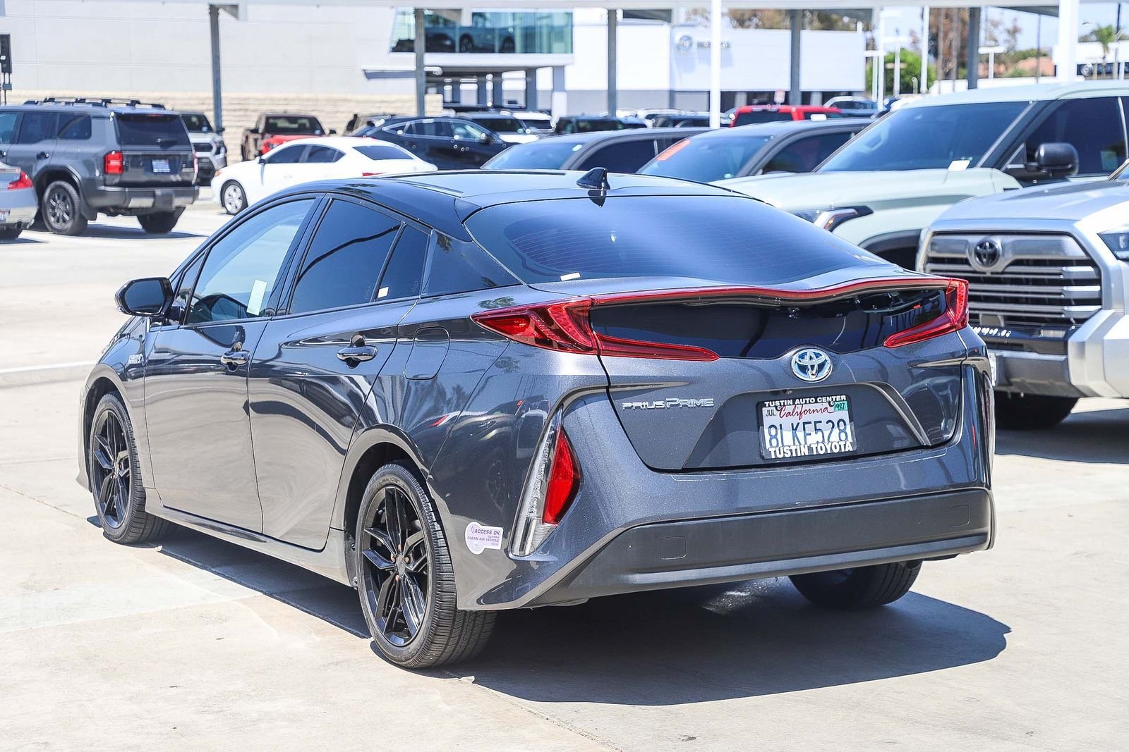 Used 2019 Toyota Prius Prime Premium FWD image 8