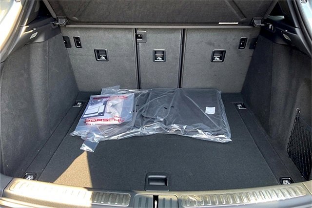 New 2025 Porsche Macan Turbo image 20