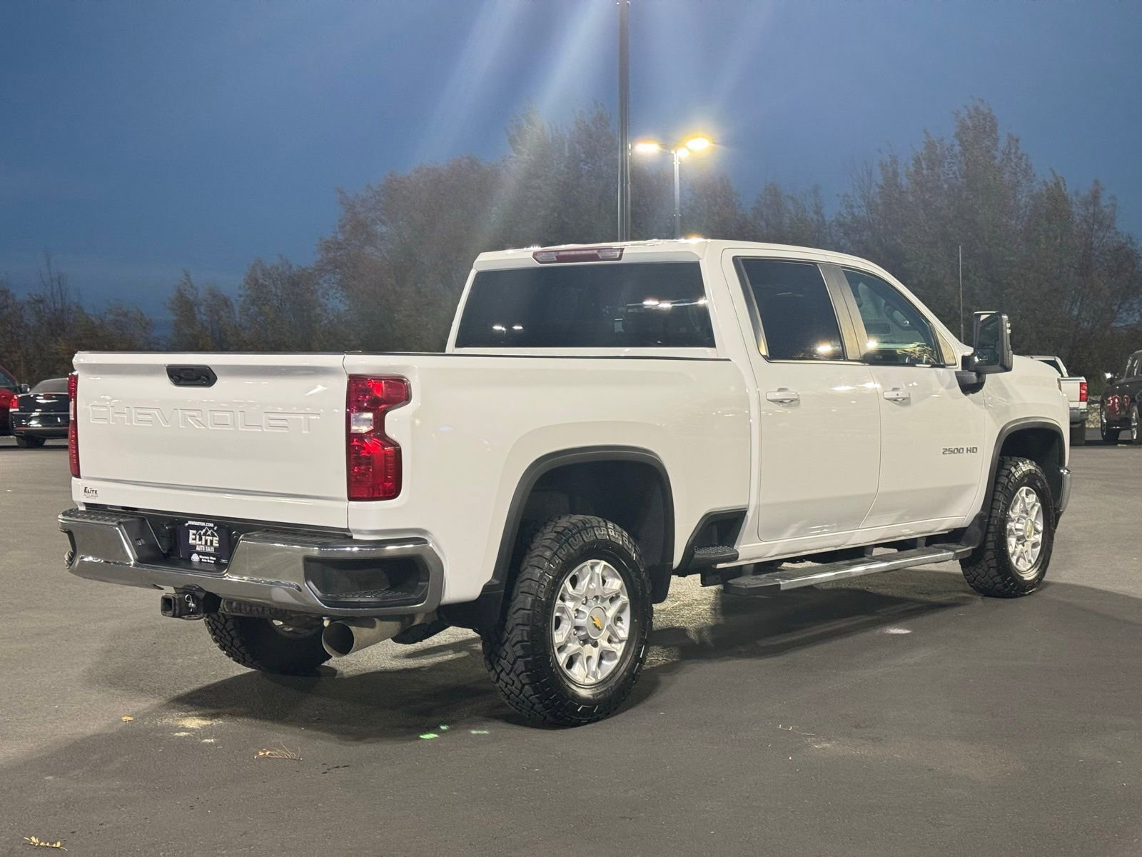 Used 2023 Chevrolet Silverado 2500 LT w/ Convenience Package image 6