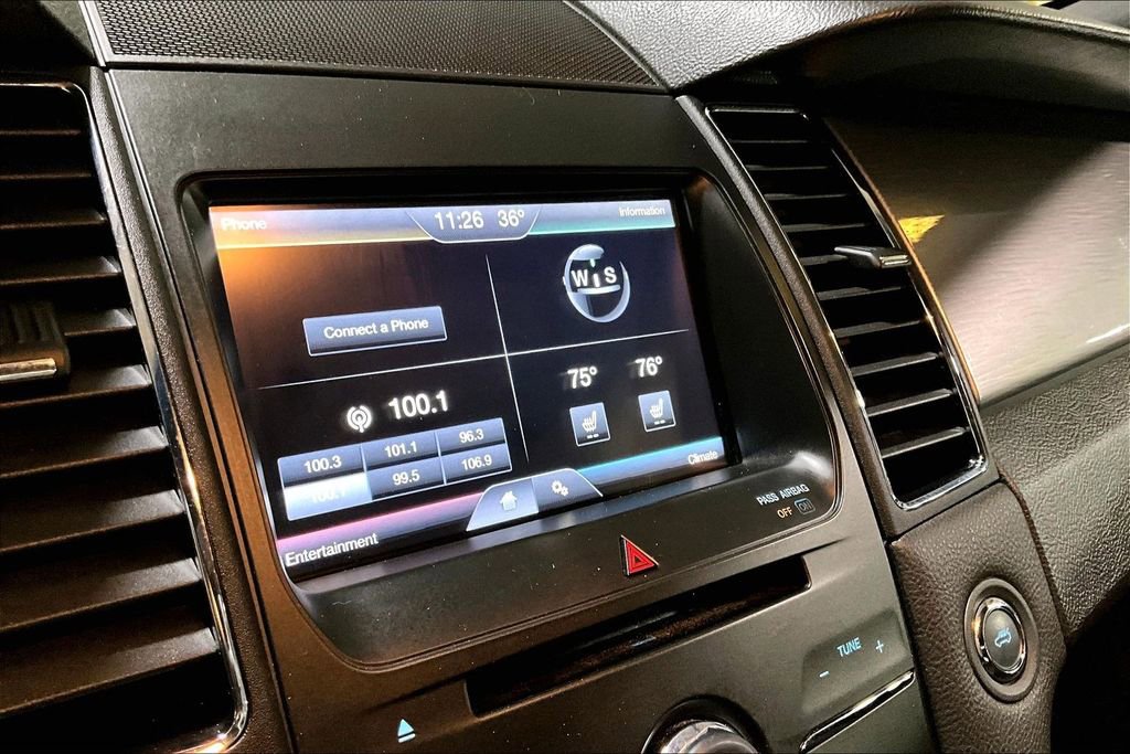 Used 2013 Ford Taurus SEL image 32