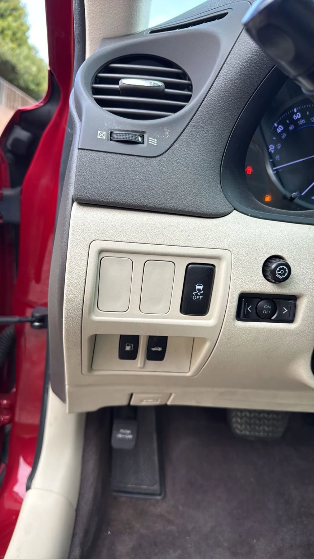 Used 2012 Lexus IS 250 IS 250 Sedan 4D w/ Premium Pkg Value Edition image 14