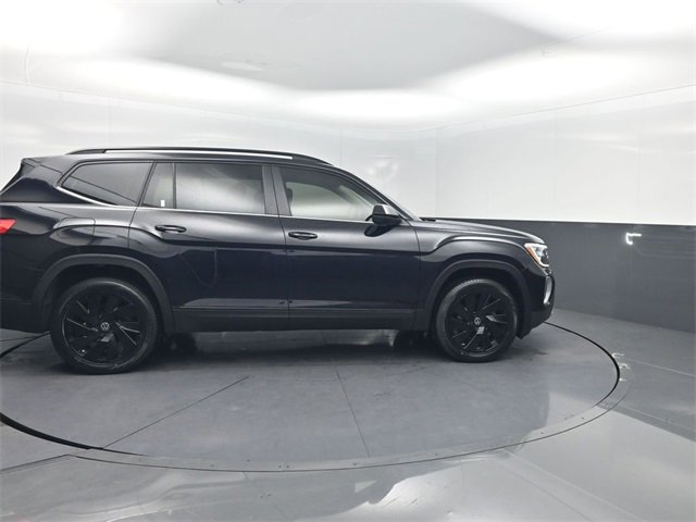 Used 2024 Volkswagen Atlas SE image 37