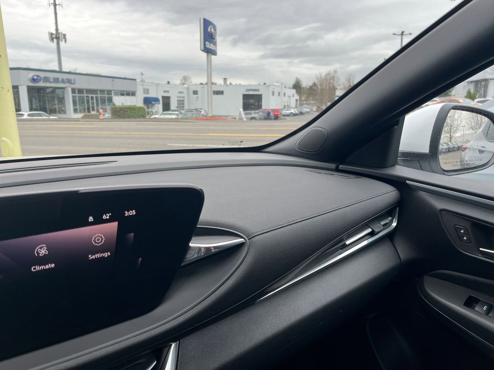 Used 2025 Buick Envista Preferred image 34