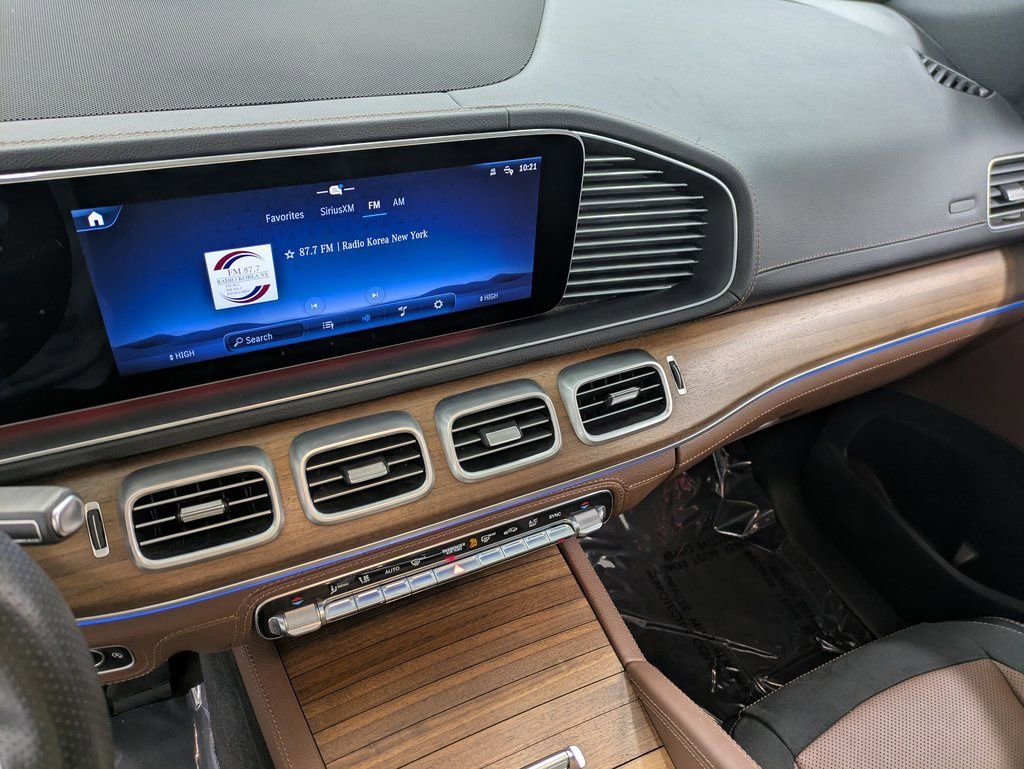 Used 2024 Mercedes-Benz GLE 53 AMG 4MATIC image 11