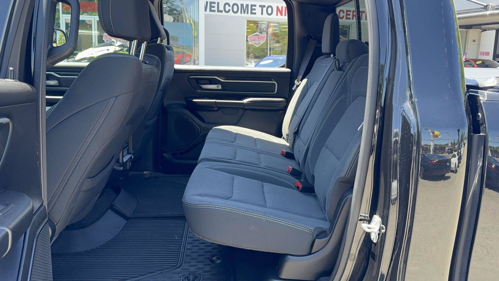 Used 2022 RAM 1500 Big Horn AWD/4WD image 24