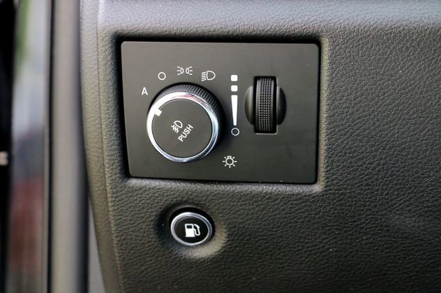 Used 2016 Jeep Grand Cherokee Overland AWD/4WD image 20