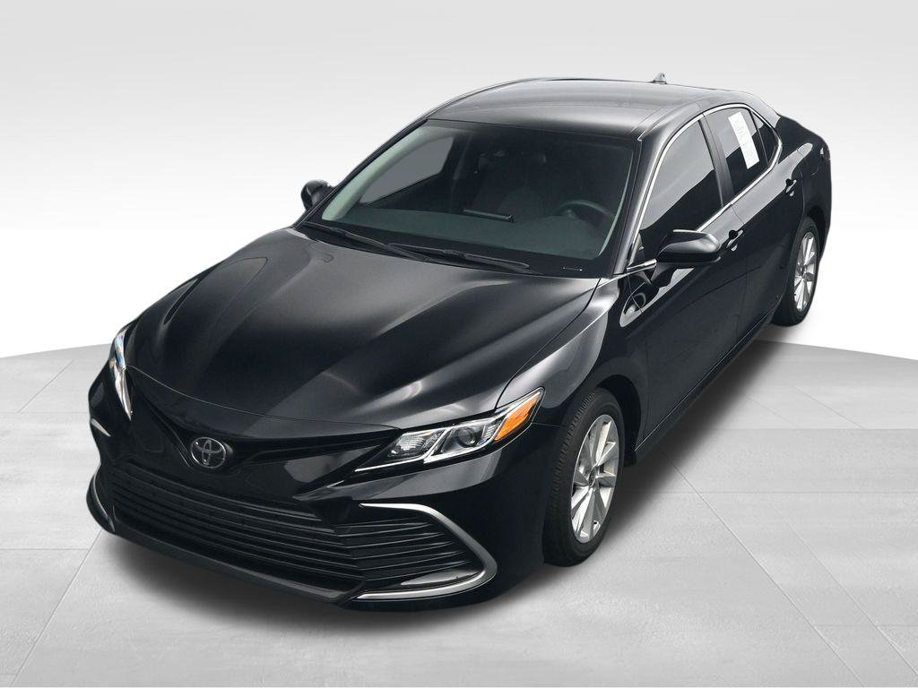 Used 2024 Toyota Camry LE FWD image 29