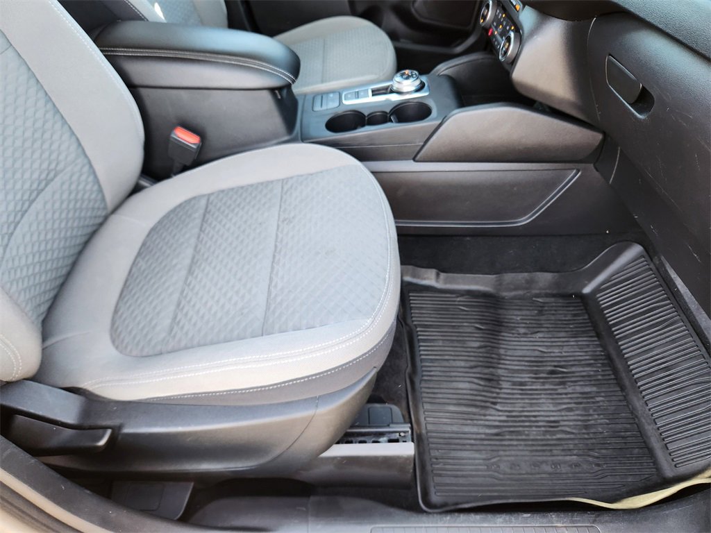 Used 2021 Ford Escape SE w/ Convenience Package image 14