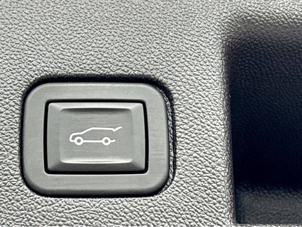 Used 2024 Chevrolet Equinox LT image 22