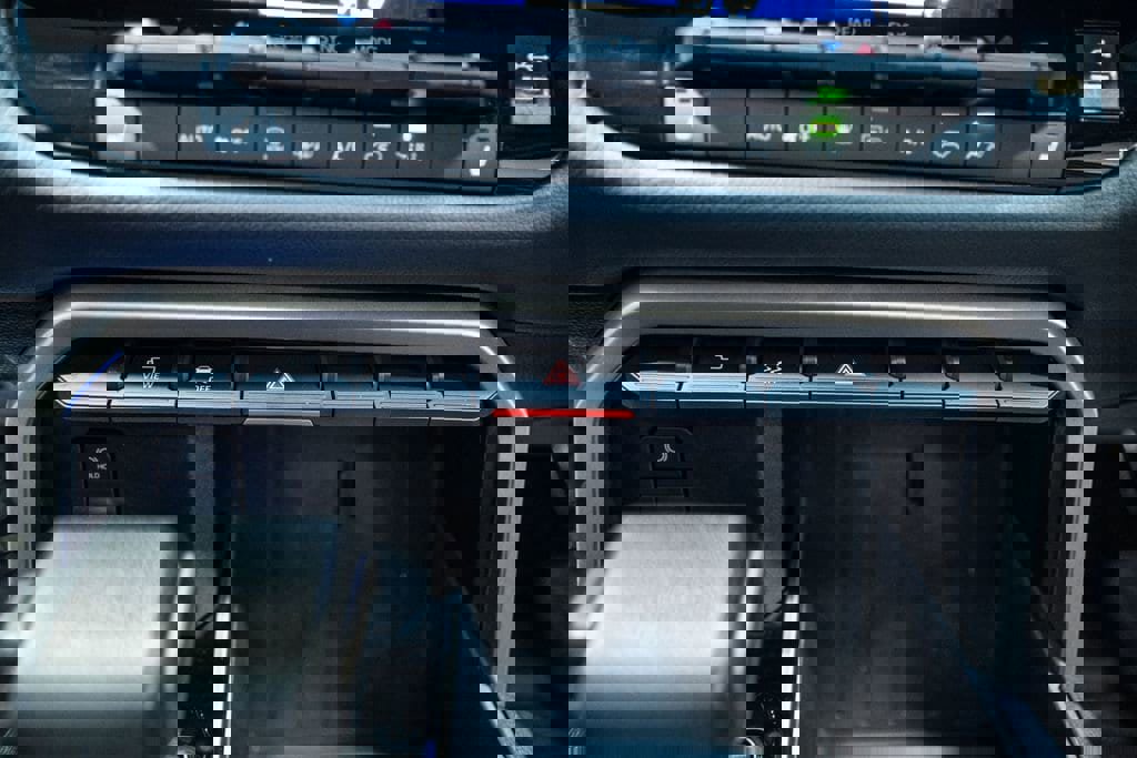 Certified 2023 Toyota Sequoia SR5 image 27