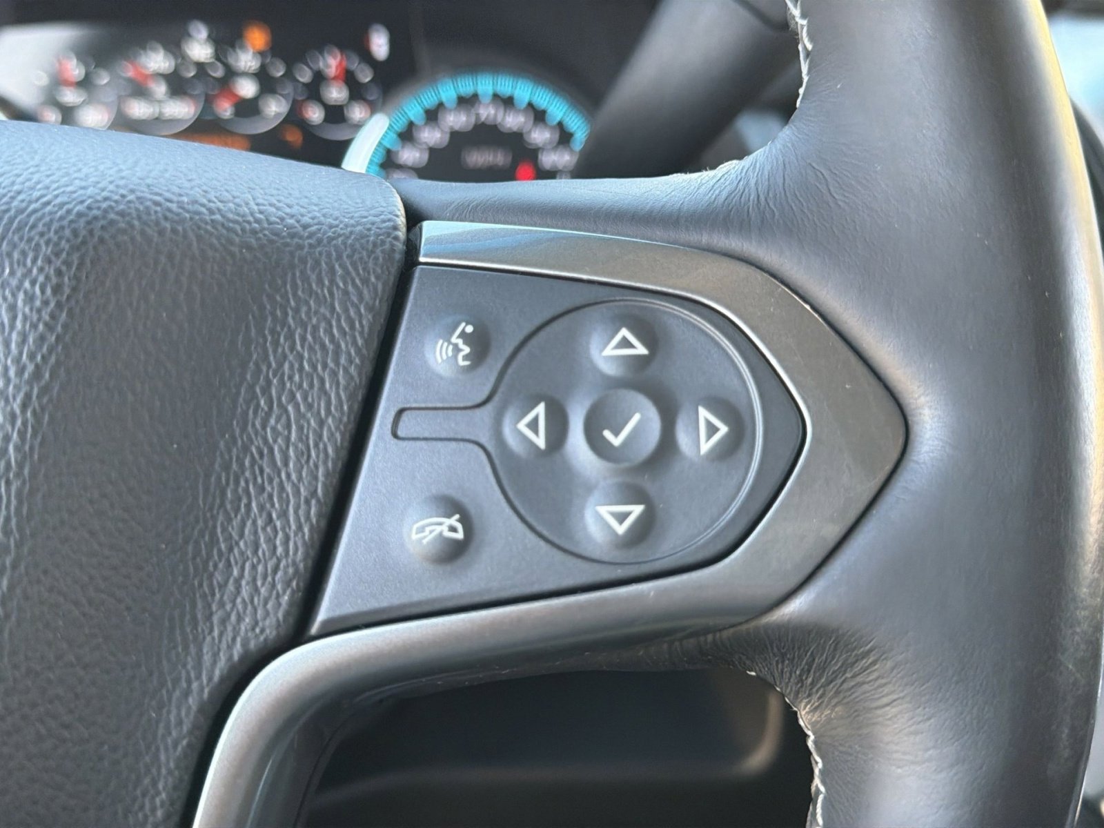 Used 2019 Chevrolet Tahoe Premier AWD/4WD image 37