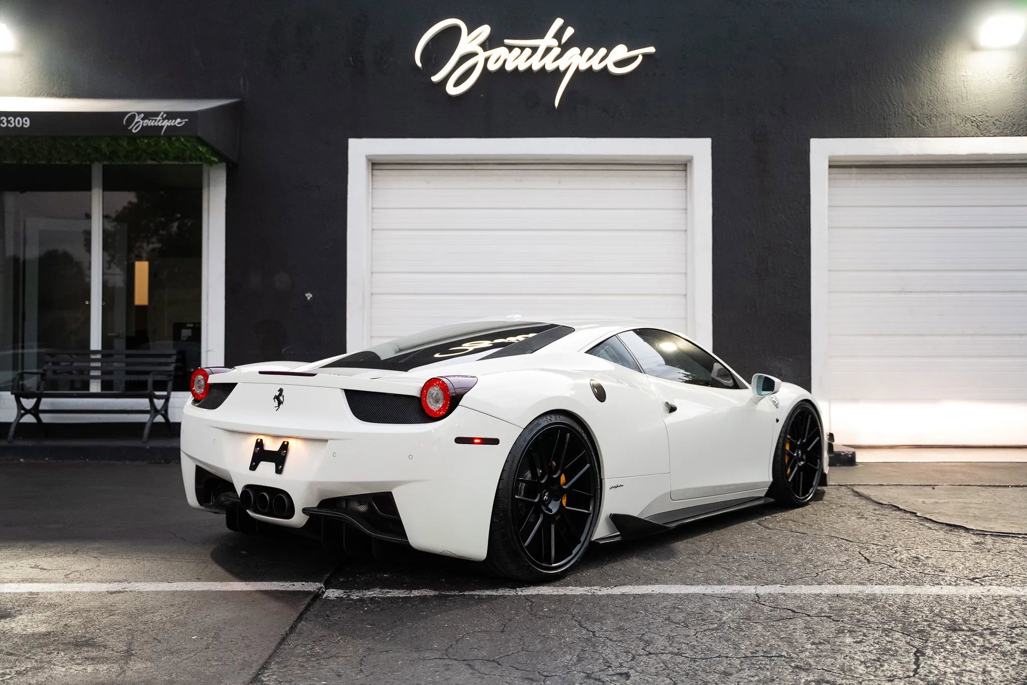 Used 2011 Ferrari 458 Italia Coupe RWD image 4