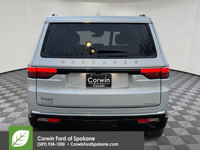Used 2022 Jeep Wagoneer Series III w/ Flexible Seating Group image 18
