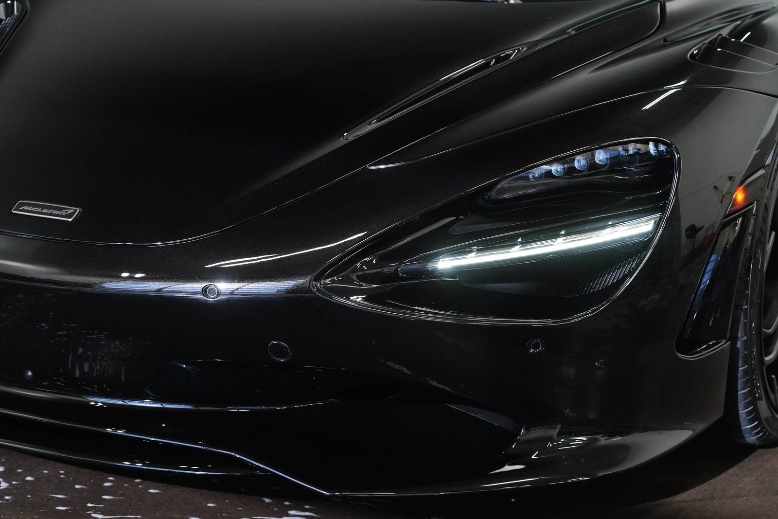 Used 2025 McLaren 750S Spider image 13