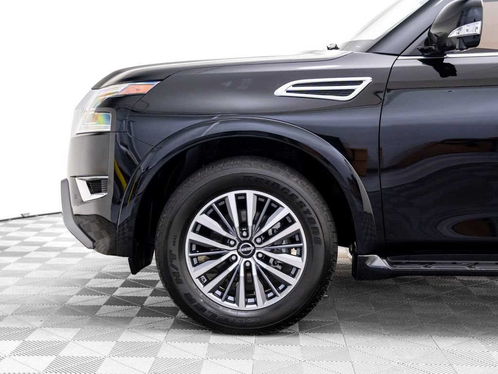 Used 2023 Nissan Armada SL w/ Captain's Chairs Package image 39