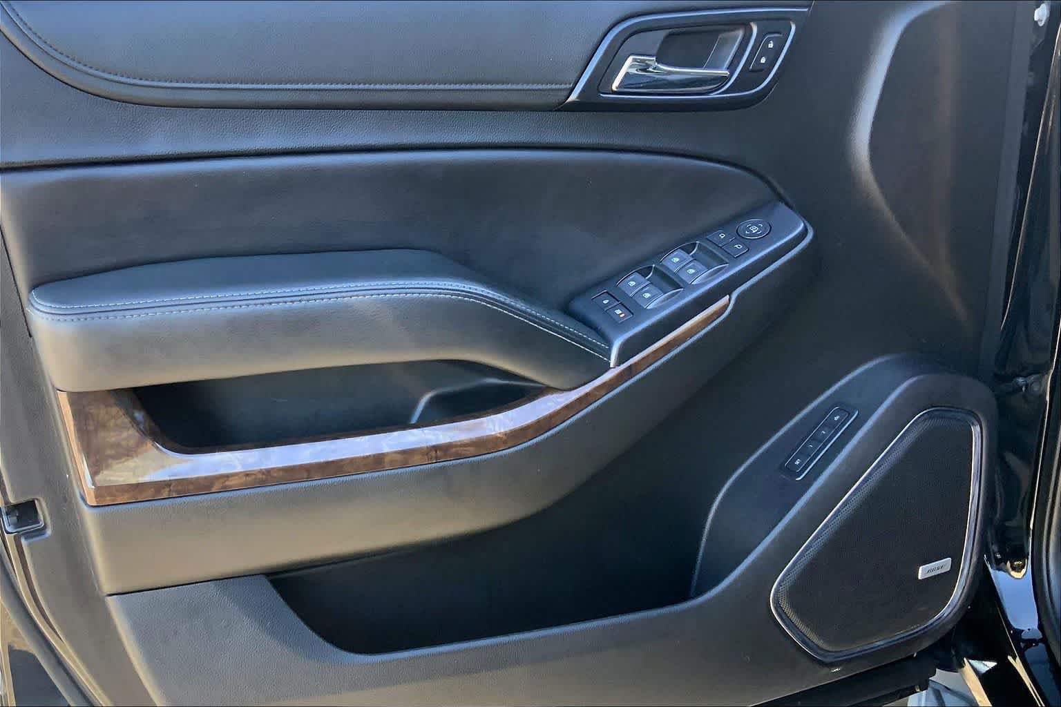 Used 2019 Chevrolet Suburban LT AWD/4WD image 21