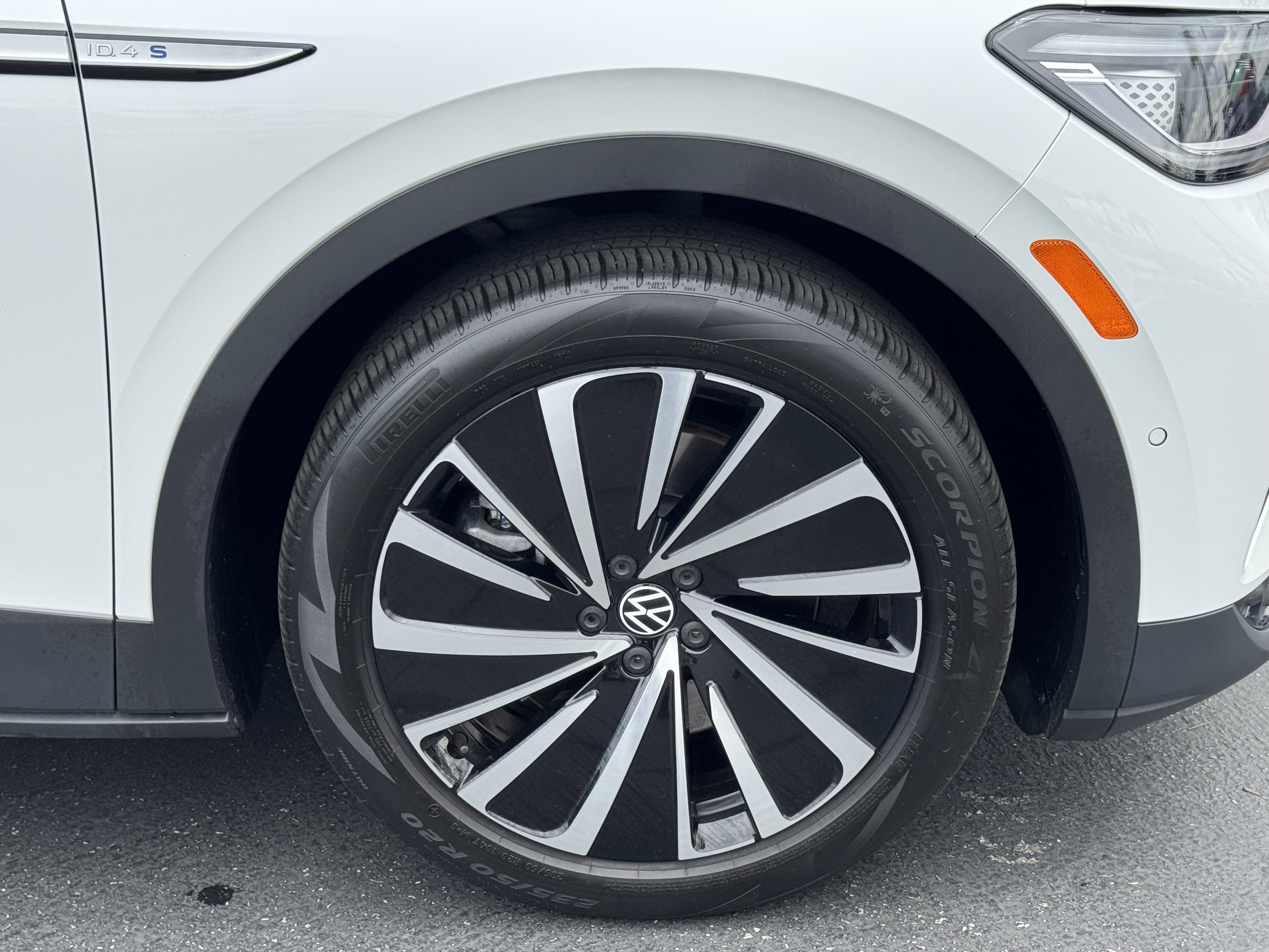 Used 2024 Volkswagen ID.4 S image 12